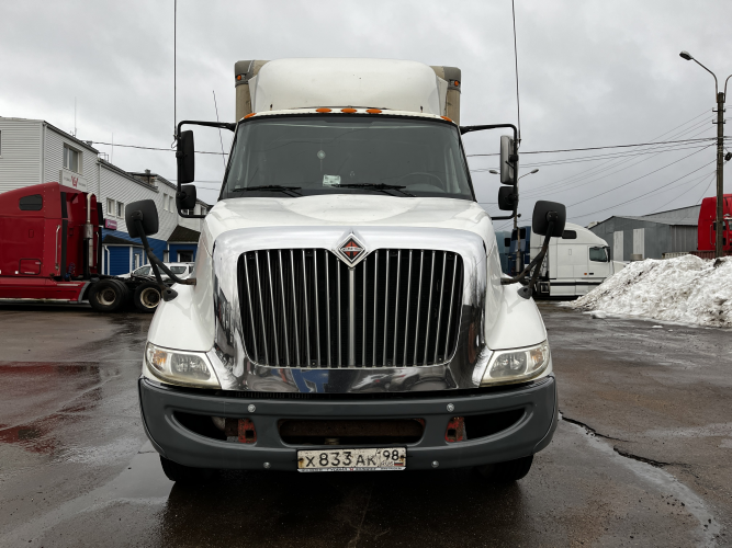 Фургон  Фургон International 4300  6х2  3