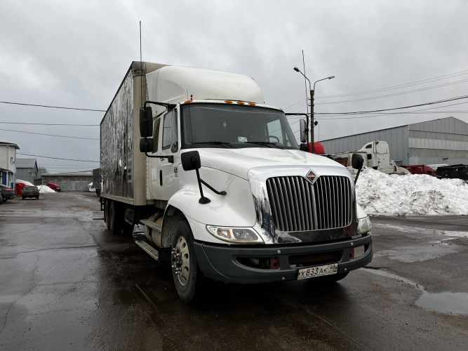 Фургон International 4300 